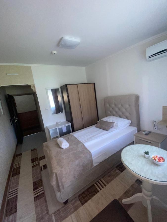 Hotel New Milenium Lukavac Экстерьер фото