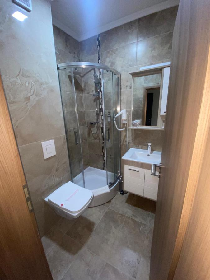 Hotel New Milenium Lukavac Экстерьер фото