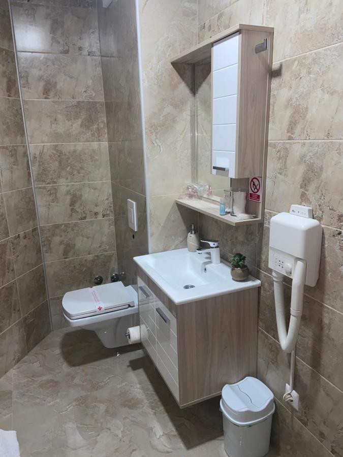 Hotel New Milenium Lukavac Экстерьер фото